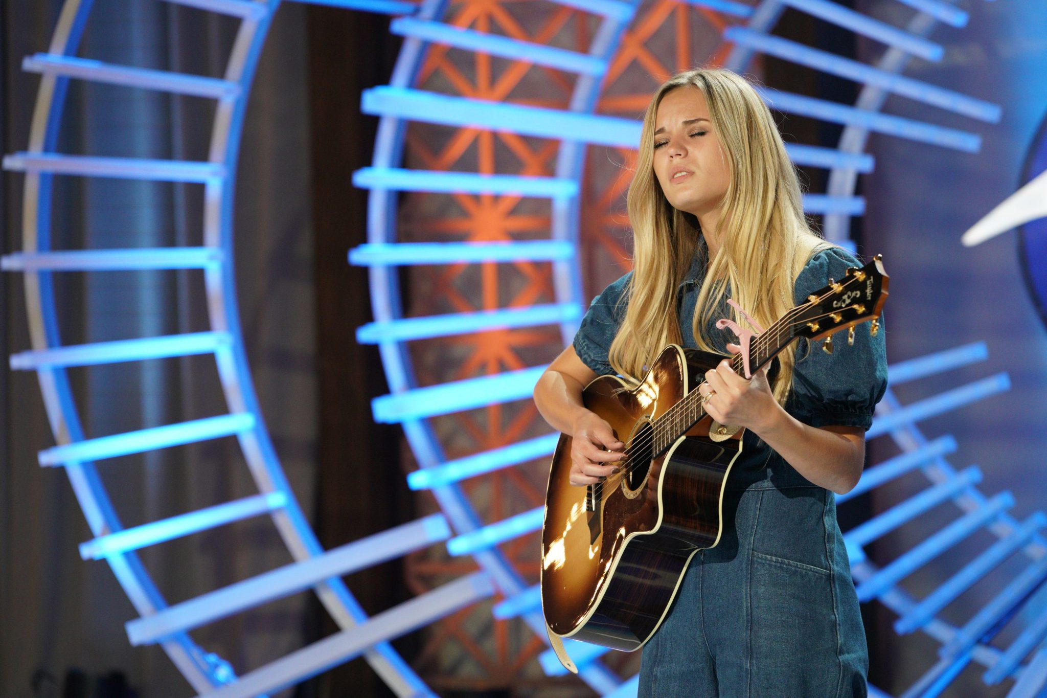 ‘American Idol’ contestant sings about dad’s struggle with addiction in