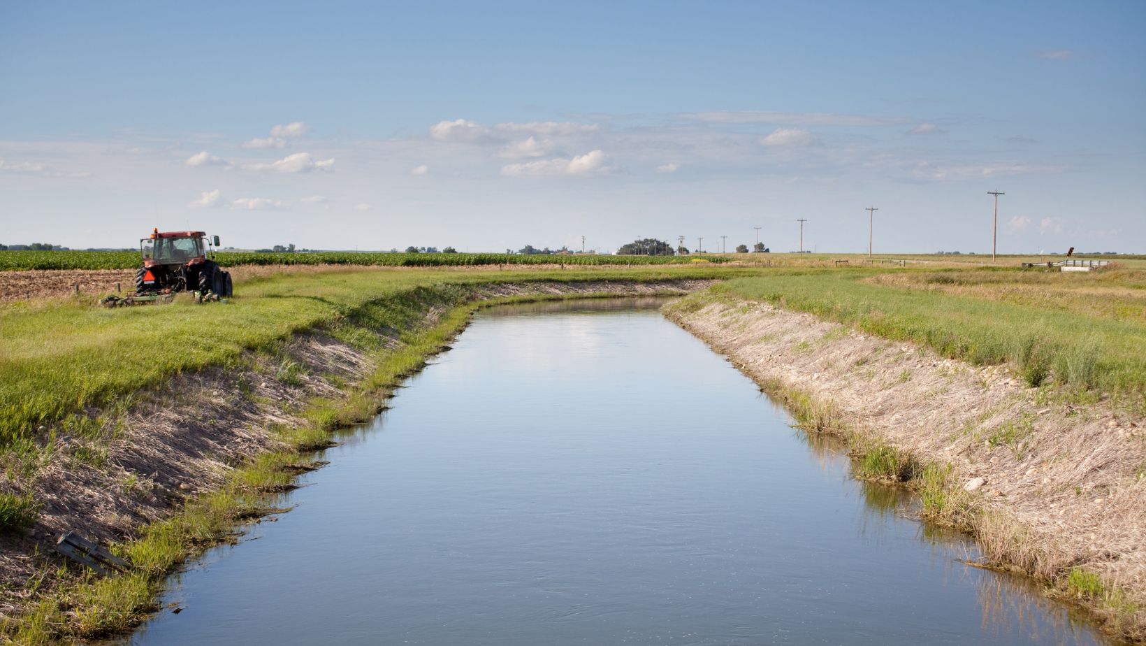 pilot-project-will-cover-central-valley-canals-with-solar-panels