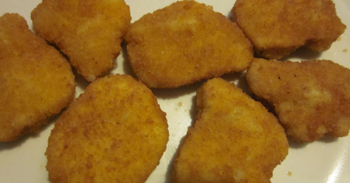 Cooked Foster Farms breast nuggets photographed on a plate in 2010