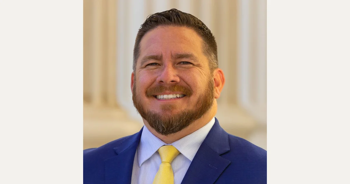 Juan Alanis in his official California State Assembly portrait from 2023
