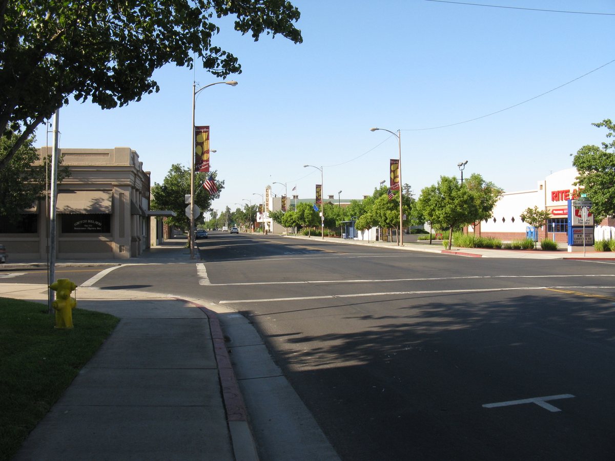 Looking south along Livingston’s main street in 2009