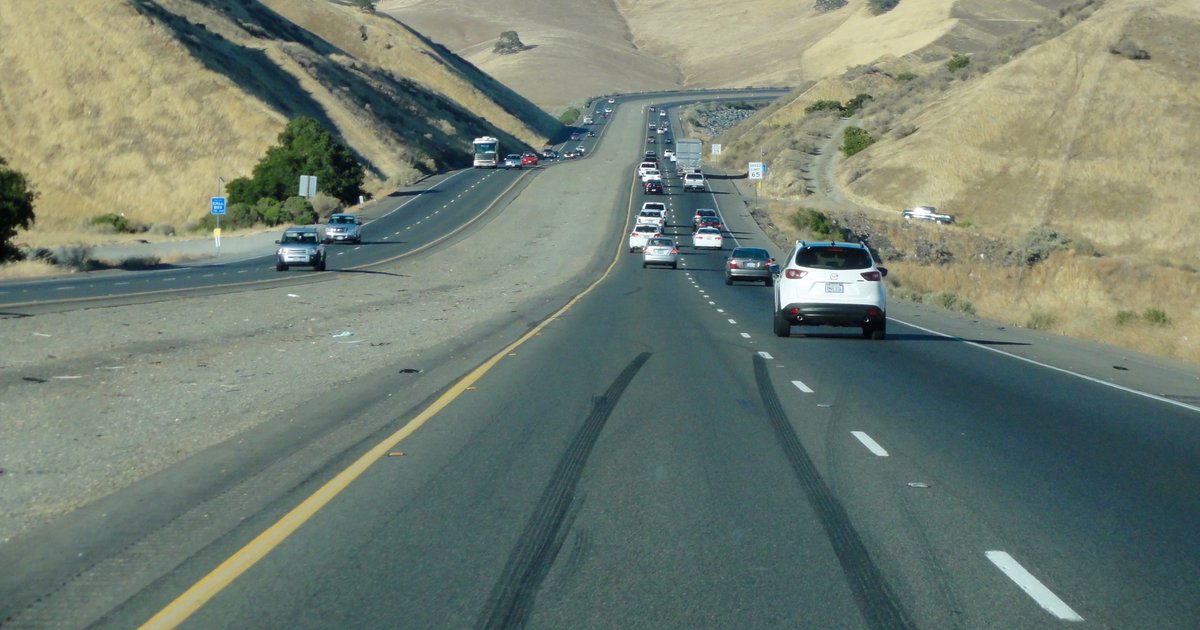 Highway 152 curving through the dry hills at Pacheco Pass in July 2015
