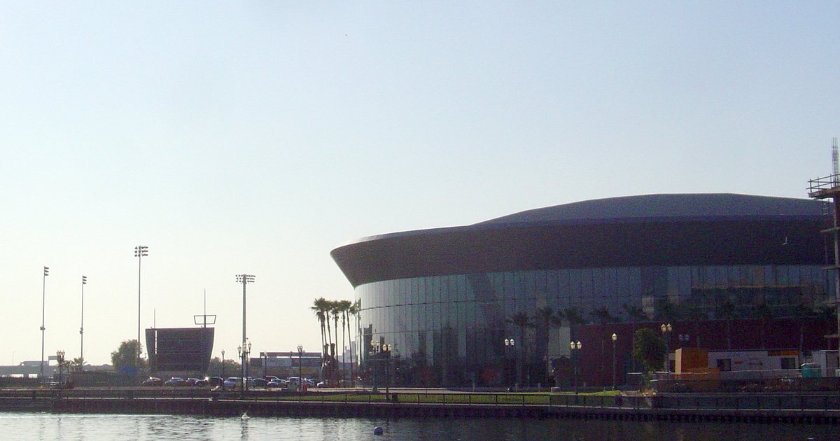 Stockton waterfront with the arena in 2006, before its Adventist Health naming